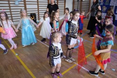 137